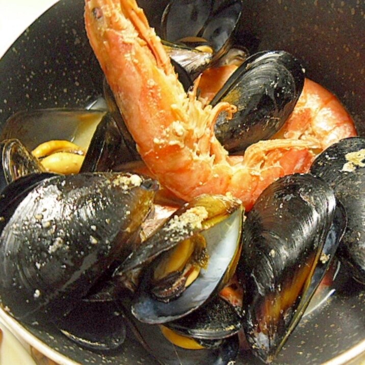 ムール貝とエビの白ワイン蒸し レシピ 作り方 By ミスチバス 楽天レシピ ムール貝とエビの白ワイン蒸し レシピ 作り方 By ミスチバス 楽天レシピ